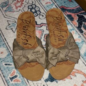 Blowfish Women's Brown Bow Slide Sandals